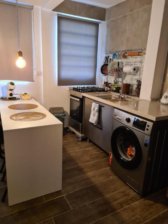 Studio Europa Em Liberdade * Sao Paulo
